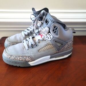 Jordan Spizike Wolf Gray Sz-6.5Y Sneakers